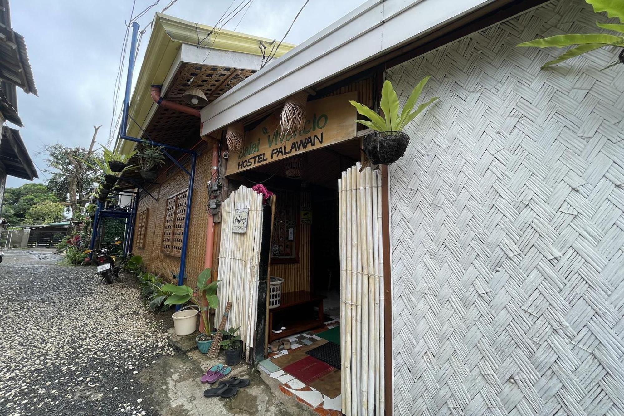 Balai Vivencio Hostel Puerto Princesa Exterior photo